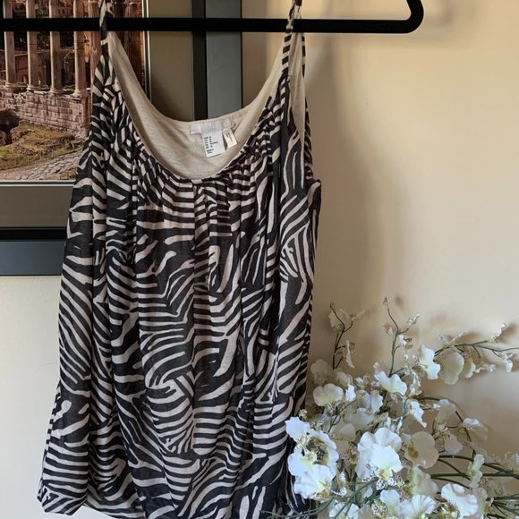 H&M zebra print top - Picture 3 of 3